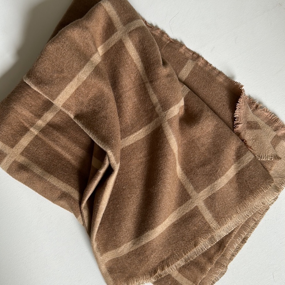 Zara tan and brown blanket scarf 80” long 37” wide, reversible colour on back